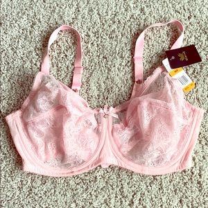 🆕 Wacoal Lace bra 36DD